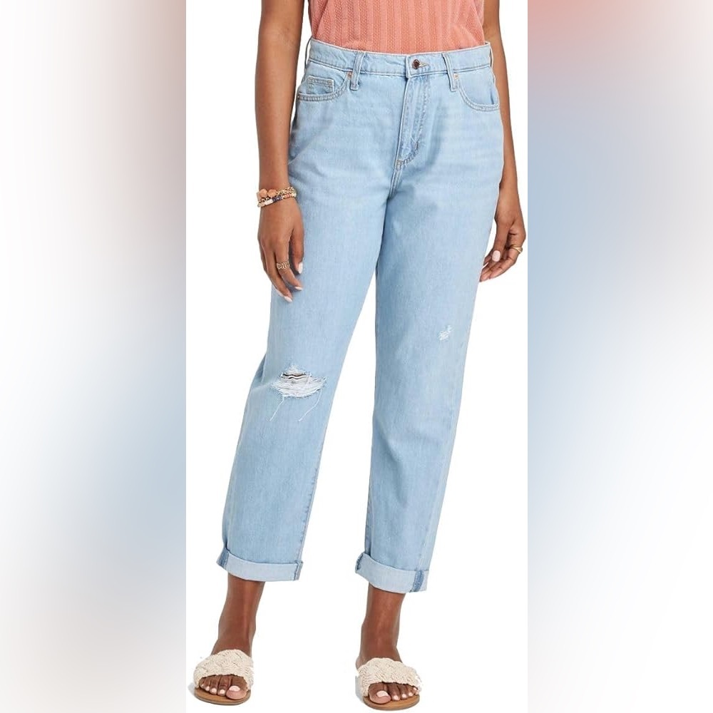 NWT Universal Thread Boyfriend Jeans